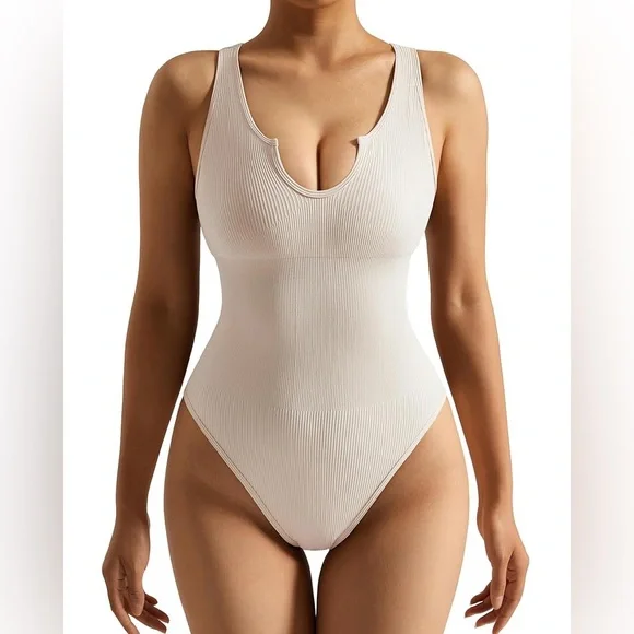 NWOT SUUKSESS NOTCH NECK RIBBED SEAMLESS PADDED SLEEVELESS BODYSUIT SIZE MEDIUM - Picture 1 of 13